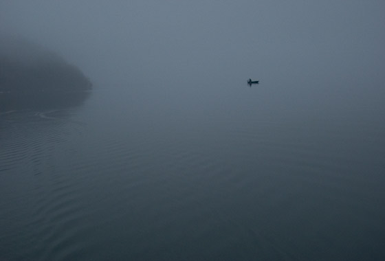 霧の屈斜路湖